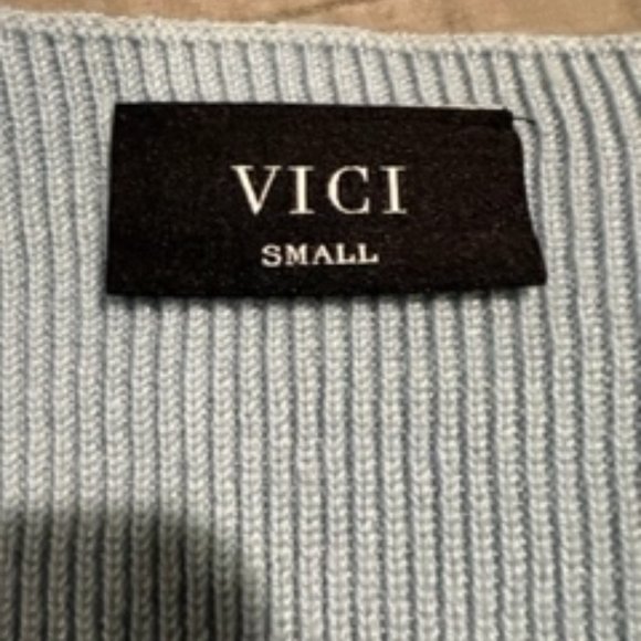 Vici Cropped Sweater Small - Picture 4 of 4